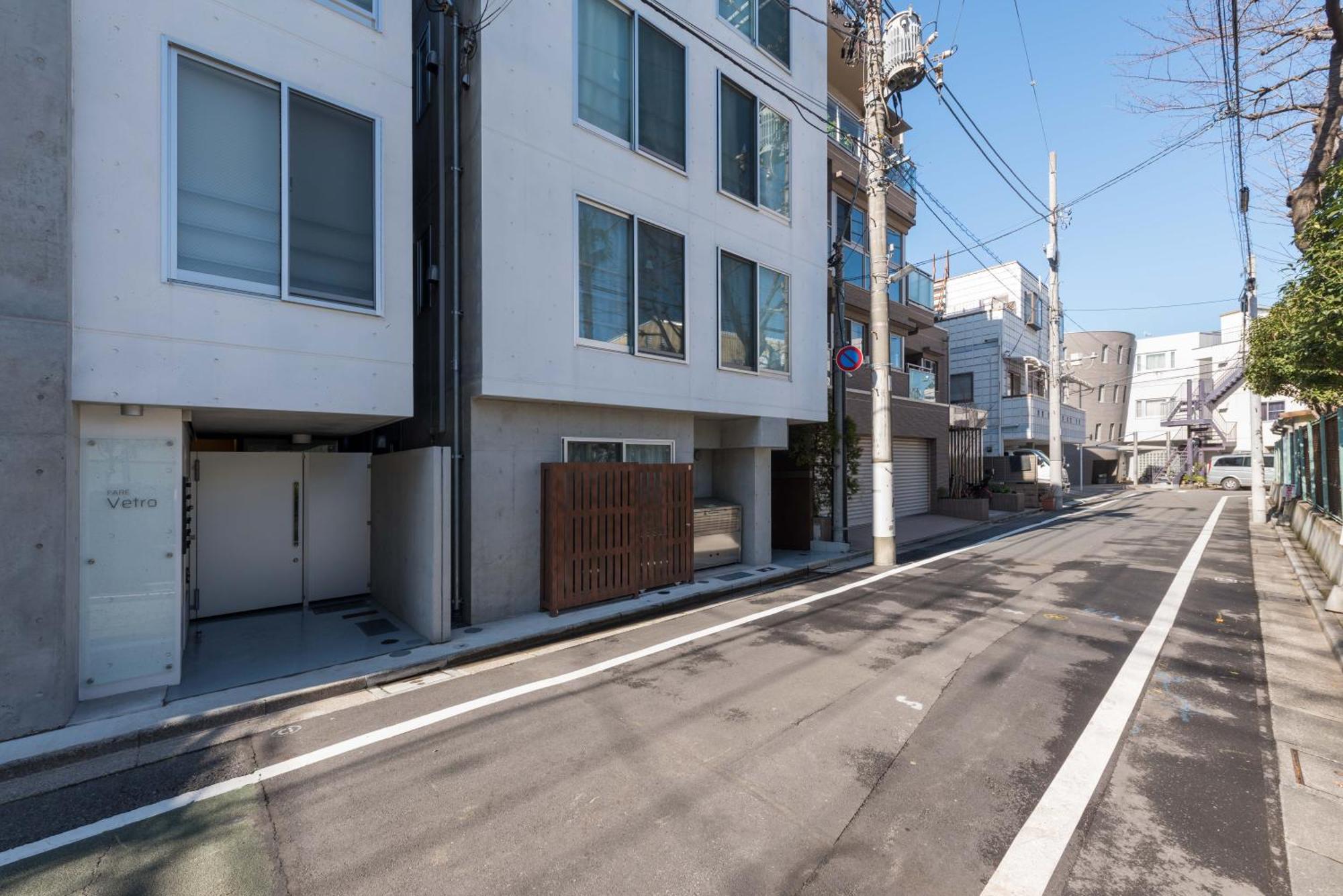 Fare Metallo Tokyo Nakano 11-Room Hotel, Tokyo